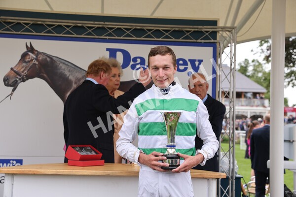 yr18082022r4-98 - Race 4 3.35pm Darley Yorkshire Oaks (British Champions Series Race)