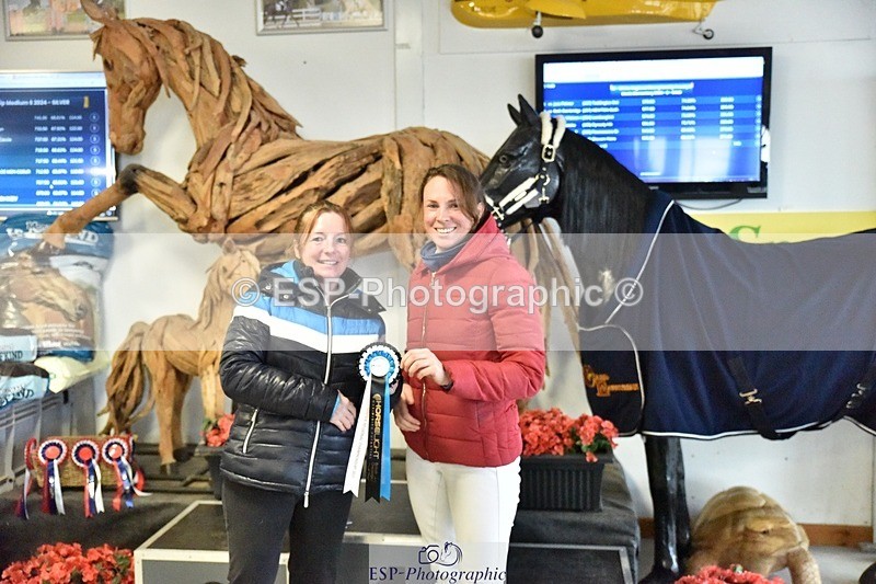 250215-131416-03661 - Medium Silver Presentations