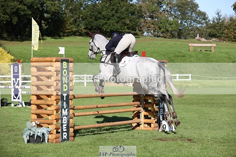 231022-105817-24871 - 630-ST.TROPEZ-Lizzie.Luxton-TrotUp+SJ