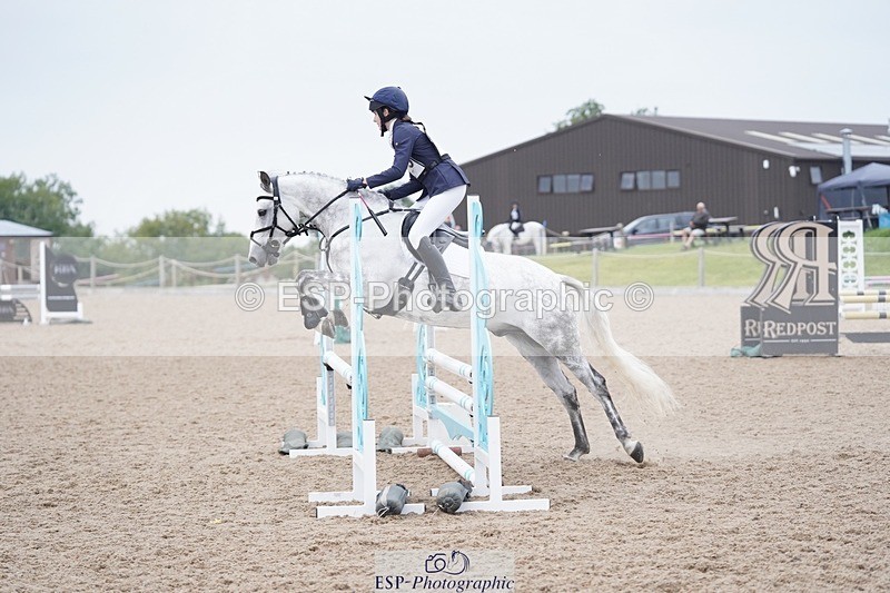 240831A-143456-04160 - 275-Isabella.Hooton-BALLYLEE.SILVER.PRINCE