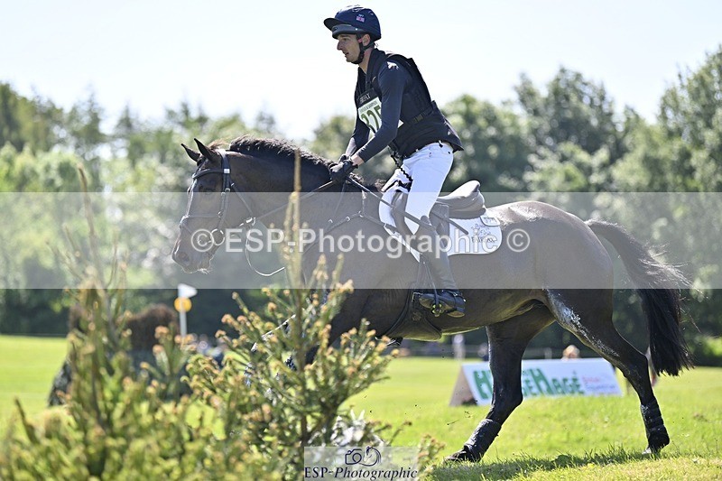 240525-110334-12414 - 325-MIDNIGHT_ENDEAVOUR-Tom_Jackson