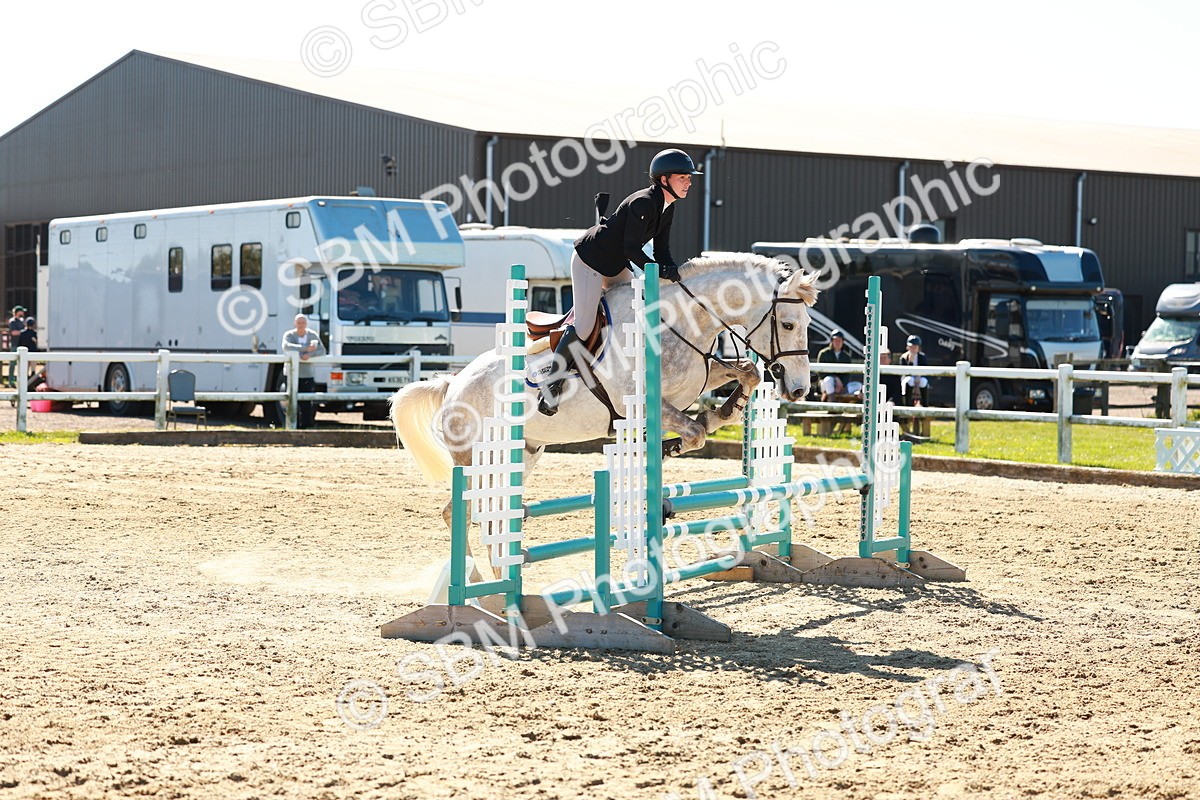 SBM_000131 - Class 1 - Clear Round