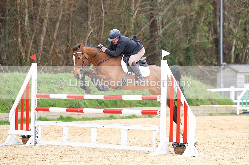 3E7A7735 - Class 8: Senior Newcomers/1.10m open