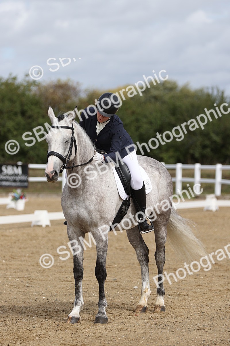 SBM_001537 - Class 2 - Intro 4 Champs - 10.56-11.44