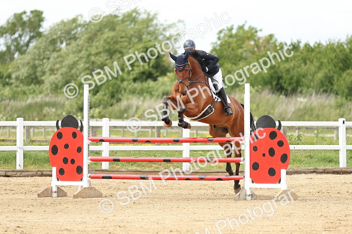 SBM_001050 - Class 4 - Senior Newcomers - 1.10m