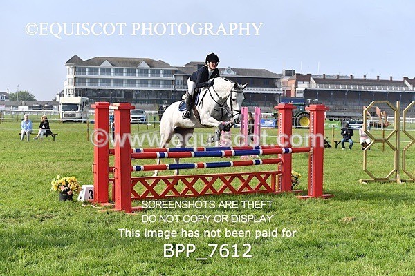 BPP_7612 - CLASS 6 Nisbets Fresh From The Farm & The Golf Inn 1.00m Amateur Championship