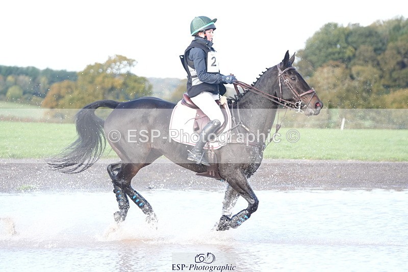 251024A-150930-13102 - C-230-Ciara.O.Connor