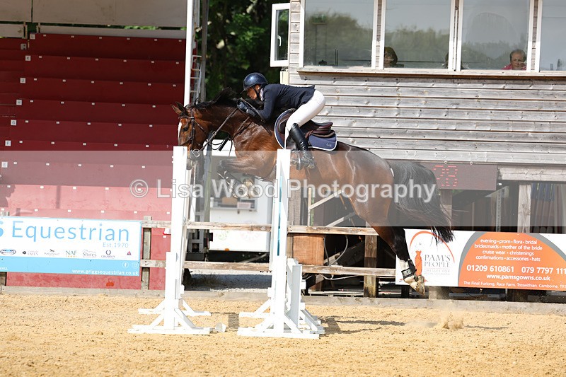 3E7A1329 - Class 14: Senior 1.15m Open