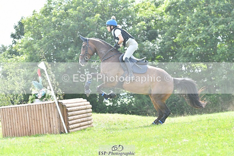 240803-150631-08134 - 181-Charlotte_Bradbury-KENSINGTON_EMPIRE