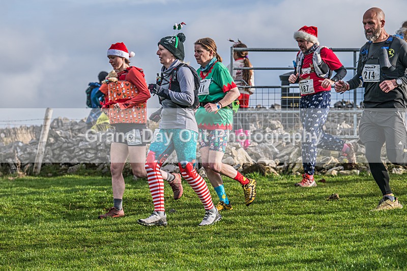 Litton-190 - Litton Christmas Cracker Fell Race (Limestone Series) Sunday 14th December 2025