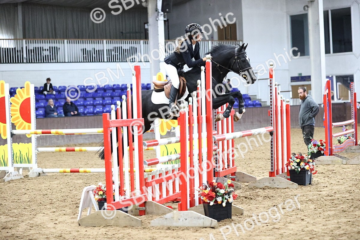 SBM_001155 - Class 5 - Blue Chip Pony Newcomers 1.00m Open