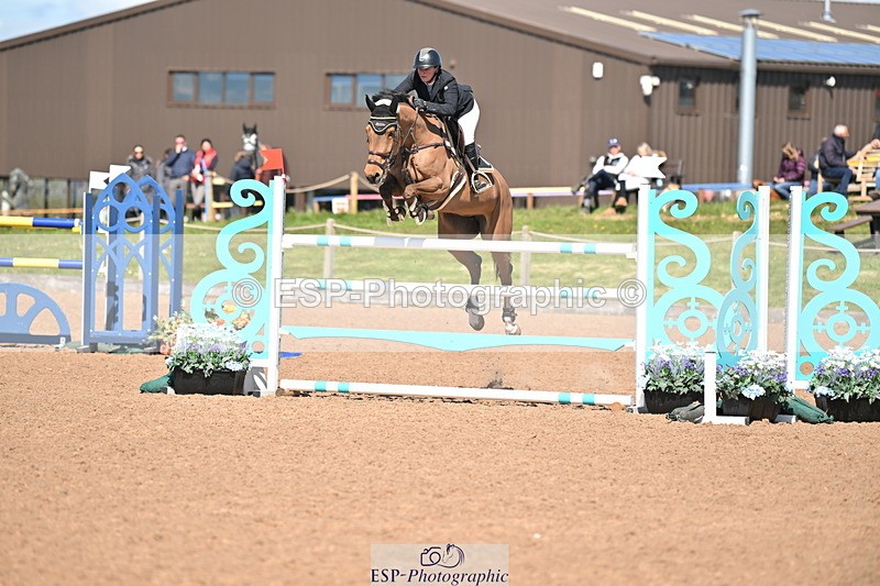 240418A-114406-02661 - Cls 5, 2 Star Medium Tour 1.35m