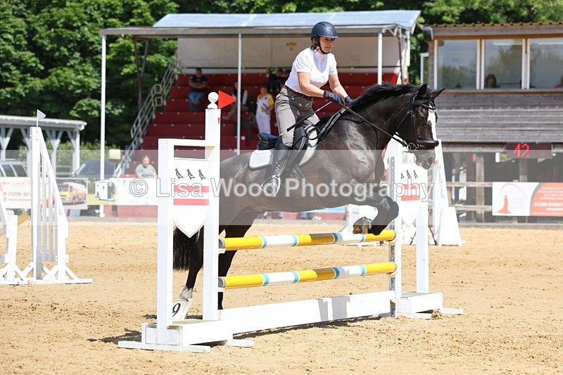 3E7A9731 - Class 8: Senior 80cm