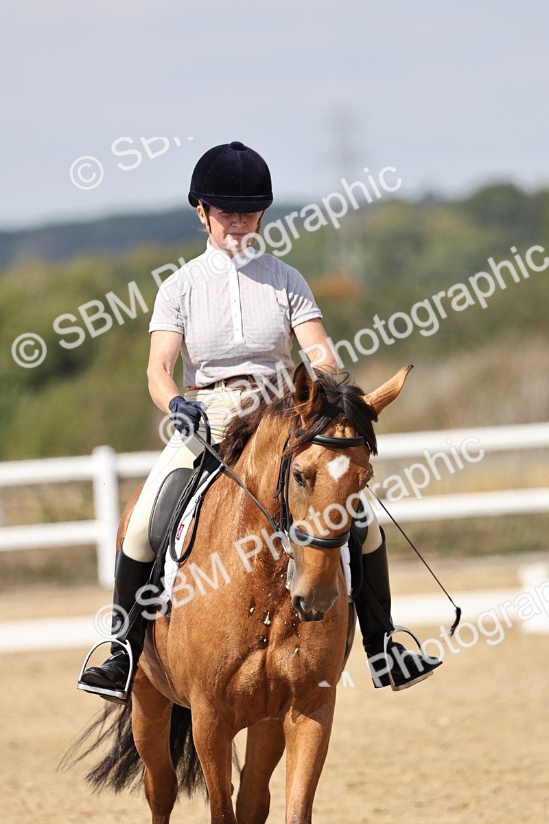 SBM_018650 - Class 16 - Novice 5 - 12.08-13.11