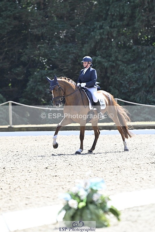 250810A-133637-06709 - 021-Caroline.HuntFancy.That.II