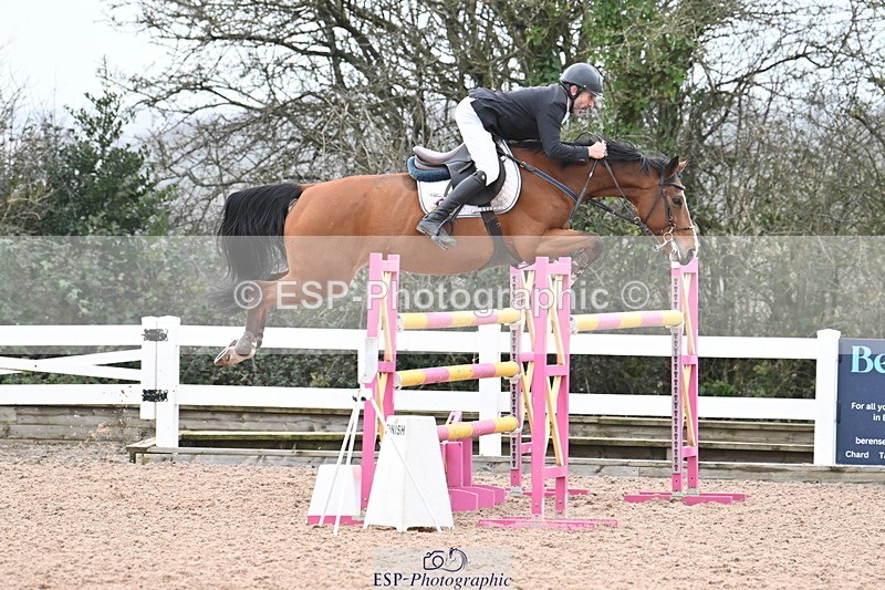 231208A-144657-01204 - Cls 7 National 1.30m & 1.40m