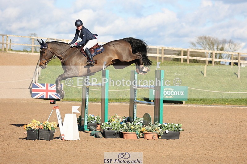 240419A-174608-09984 - Cls 10, 2 Star Big Tour 145cm  Break to End