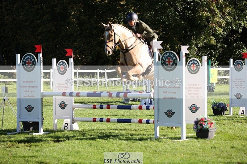 231022-104355-24701 - 612-CORRIEVIEW.MERLIN.MAGIC-Jane.Rogers-TrotUp+SJ