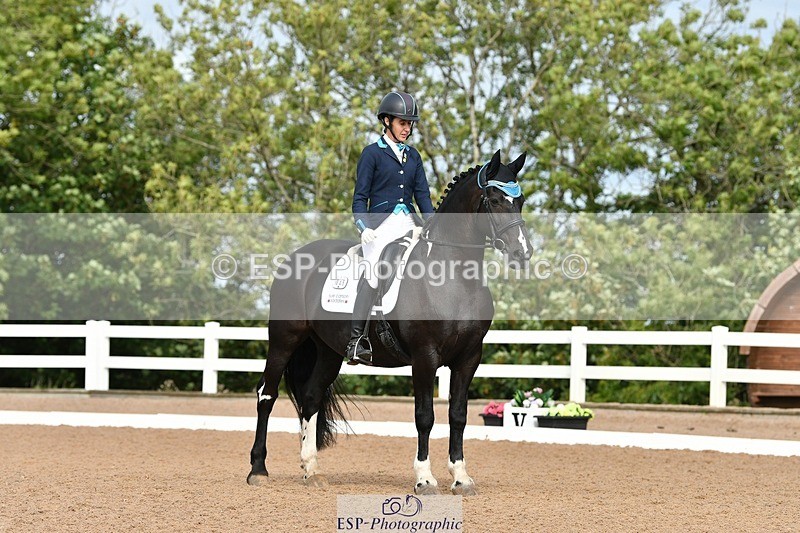 250906-102439-00603 - 045-Alys.MatraversJannick