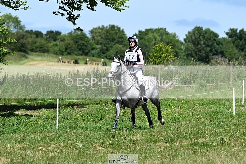 240629X-124402-2696 - 017-Jessica_Long-LADY_GREY