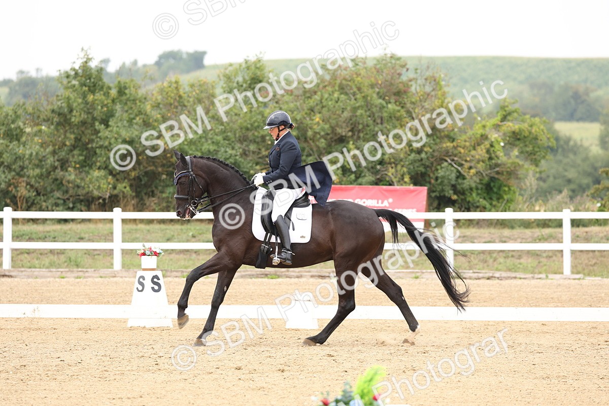 SBM_008121 - Class 10 - FEI INT I - 16.10-16.50