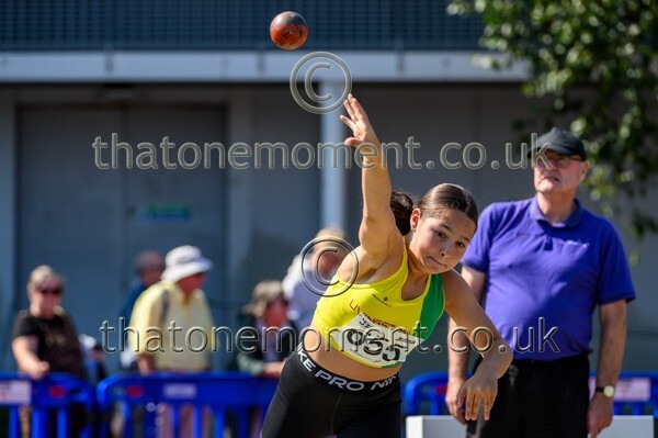 Age25SAT-926404 - Field Female Set Two