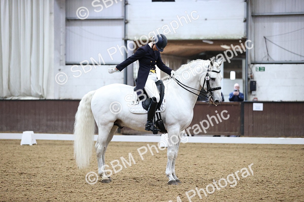 SBM_001367 - Class 21 -23 - FEI INT1-GP-Junior-Junior fsm