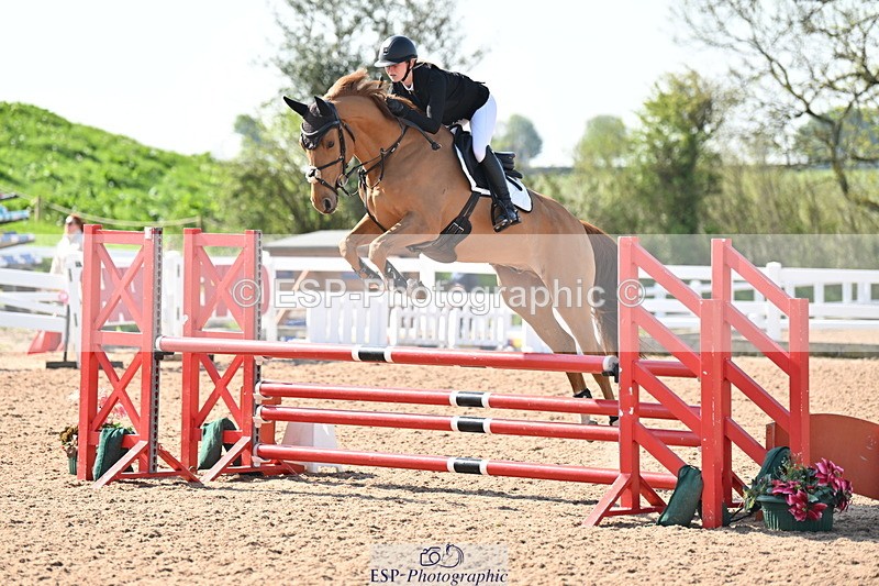 240509A-092949-00141 - Cls 1 British Novice and 90cm Open