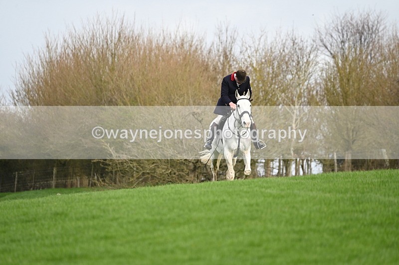 WJ6_9188 - Line Three