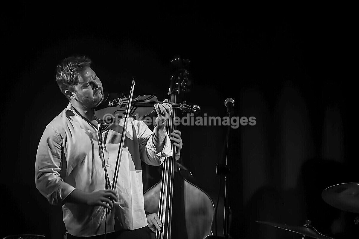 AMP  Ben-37 - AMP TRIO + Ben Holder