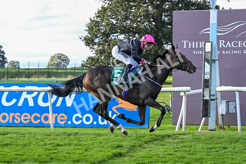 140926-Race 6-Fractional-7701 - Race 6 4.51pm Join Racing TV Today Fillies' Handicap