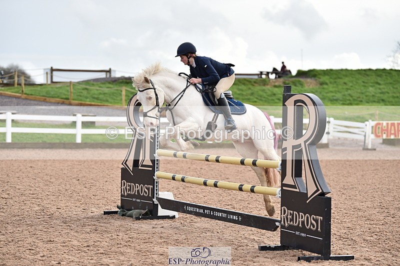 231203A-114134-00938 - Cls 4 Newcomers & 1m Open