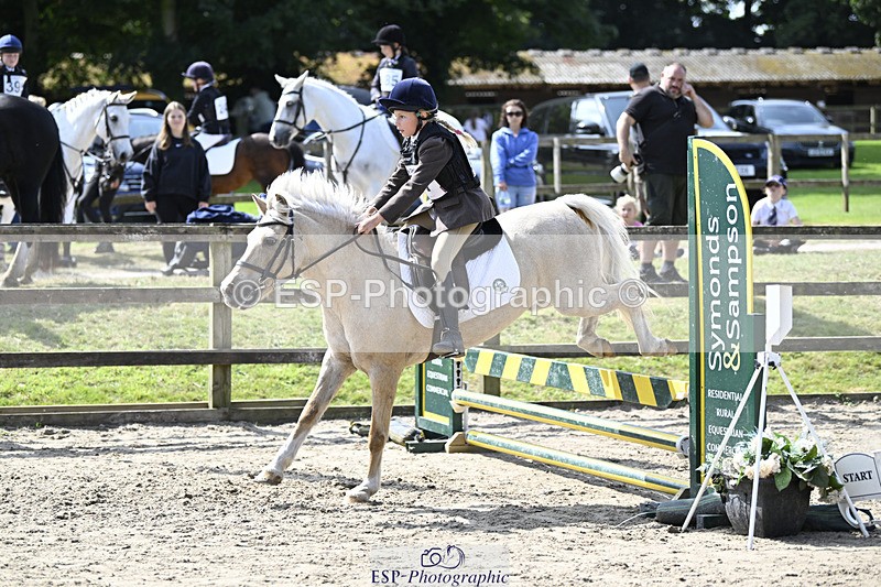 240823X-120716-16382 - 60cm R2 11.00 to 12.30