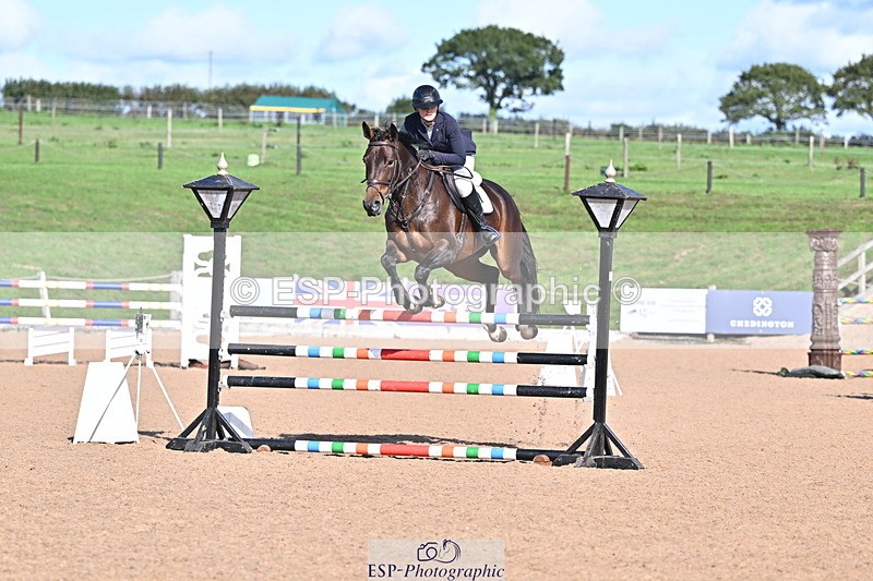260923B-152923-01021 - Cls 06 Snr Fox & 1.20m Open