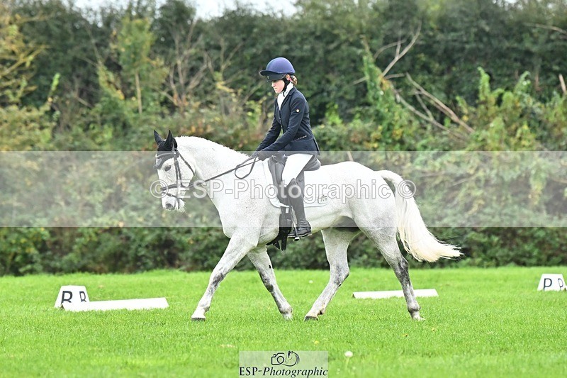 241024-122953-02758 - 326-Eloise.Hawtin-TULLIBARDS.CLONEENAGH.TED