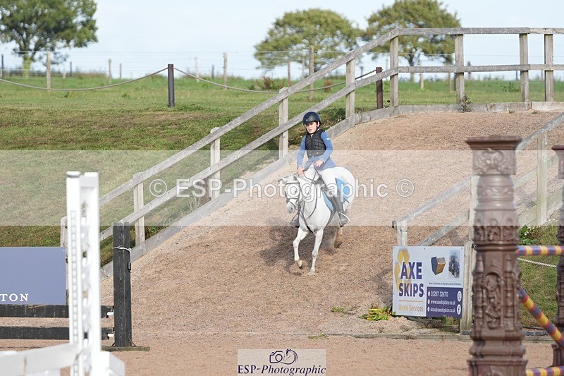 260926-154752-01300 - Cls 13 70cm Speed Derby