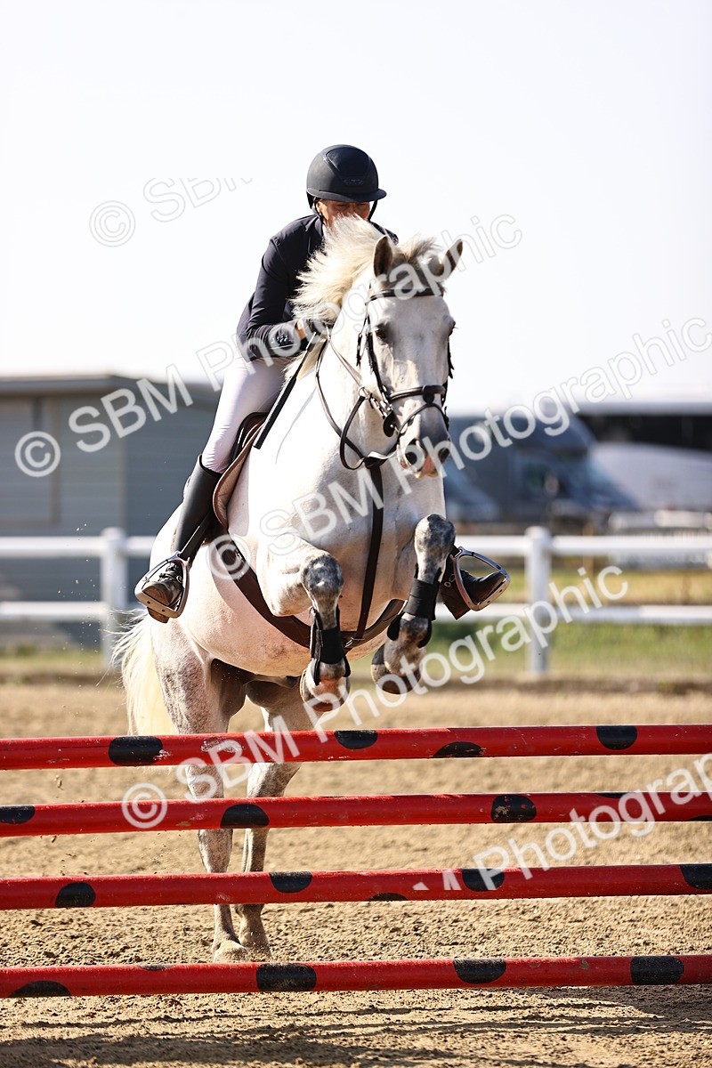 SBM_005526 - Class 8 - Clear Round