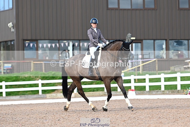 240218A-152424-09082 - 243-Lucy.Baker-Last.Dancer