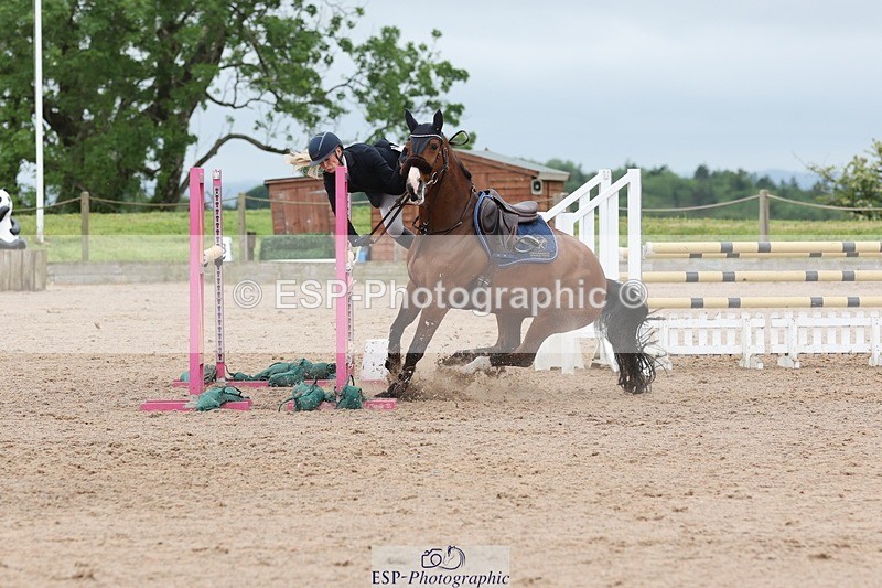 250524-093909-03892 - Cls 13  A&B 1.05m & 1.10m open