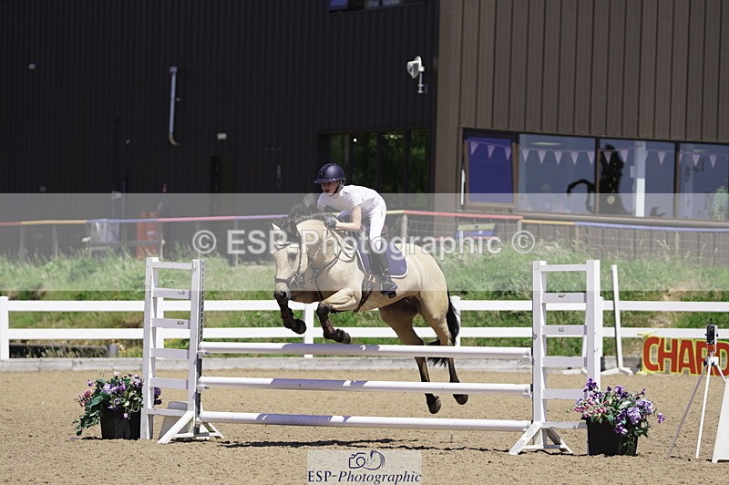 230624A-131022-01514 - Cls 24 Pony Discovery & 90cm Open