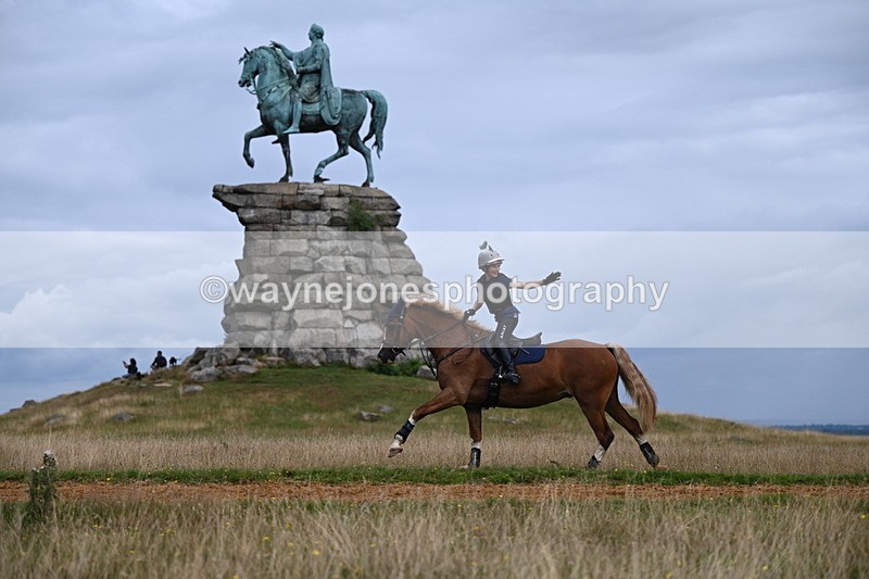 DSC_6031 - Time at Statue 12:17 to 12:44