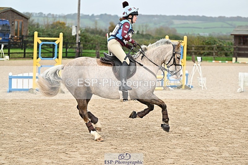 241110-120300-00579 - 50-55cm Arena Eventing