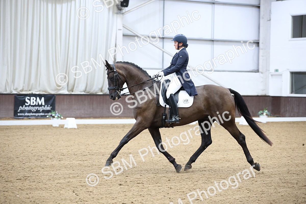SBM_004726 - Class 9 - FEI Inter 1 Gold - 16.59-17.47