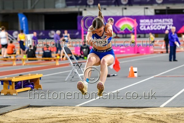 AgeInd25SAT-919136 - Field Female