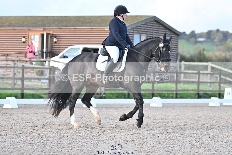 231105-160313-04009 - Cls 4 Novice 24 15.24 to 16.35 break