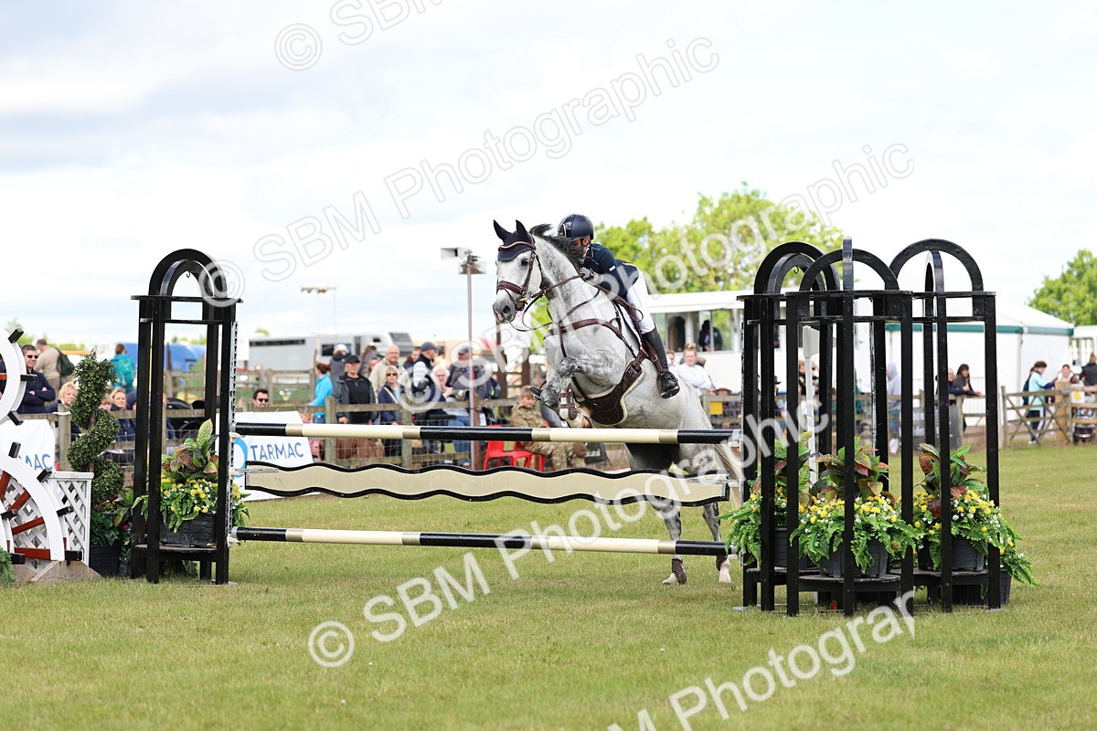 SBM_13667 - Class 206 - Senior Newcomers - 1.10m Open