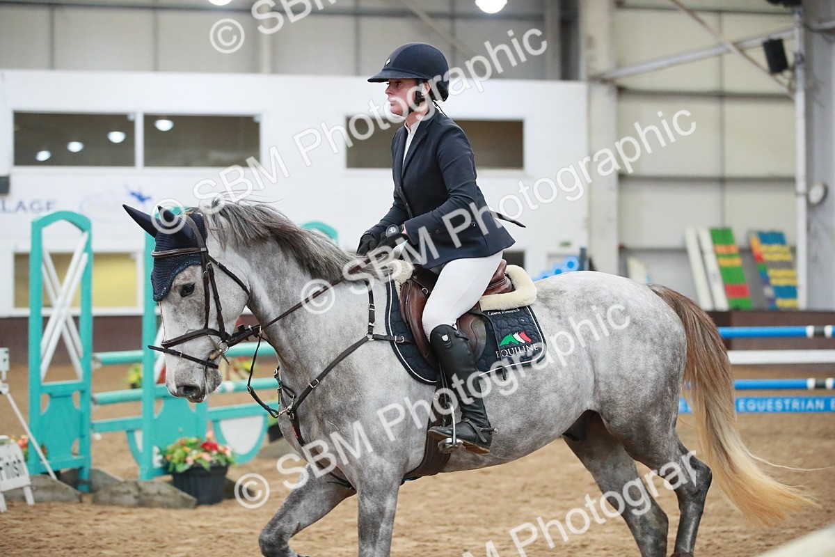 SBM_000935 - Class 4 - Senior Newcomers - 1.10m Open