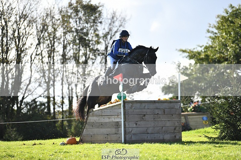 231022-143410-29036 - 343-MIDNIGHT.ROLLERCOASTER-Alison.Lidstone-XC