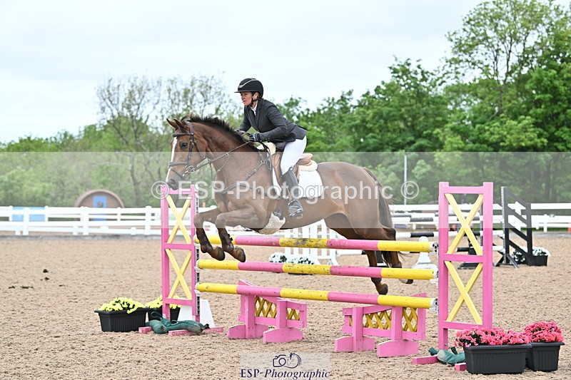 240523A-105451-01586 - Cls 1 Snr 1.05m and 1.10m