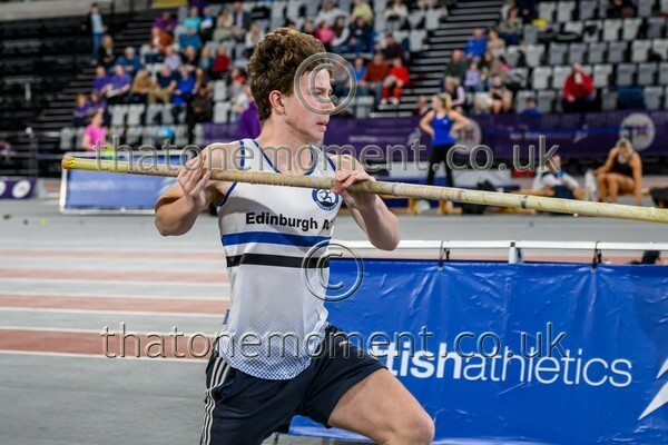 SeniorInd25-919065 - Field Male